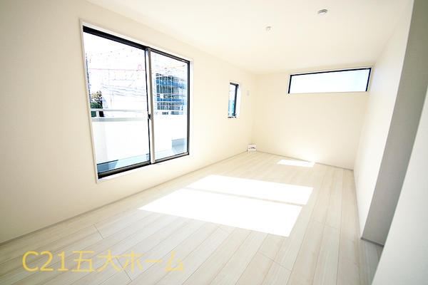 松戸市新松戸７丁目の新築一戸建