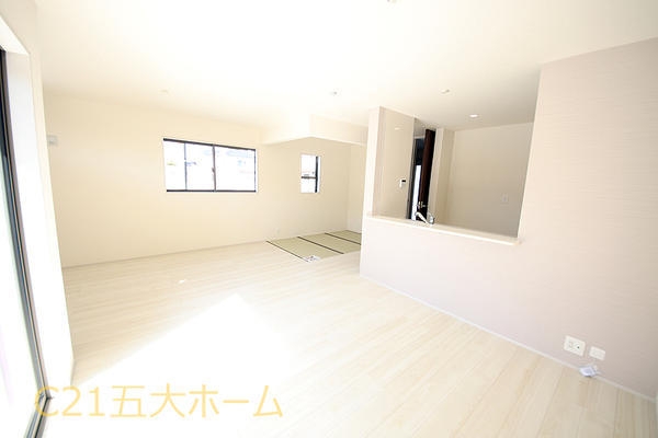 松戸市新松戸７丁目の新築一戸建