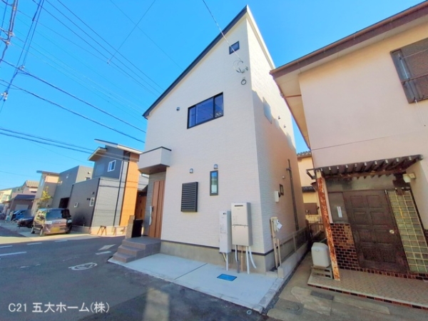 柏市逆井４丁目の新築一戸建