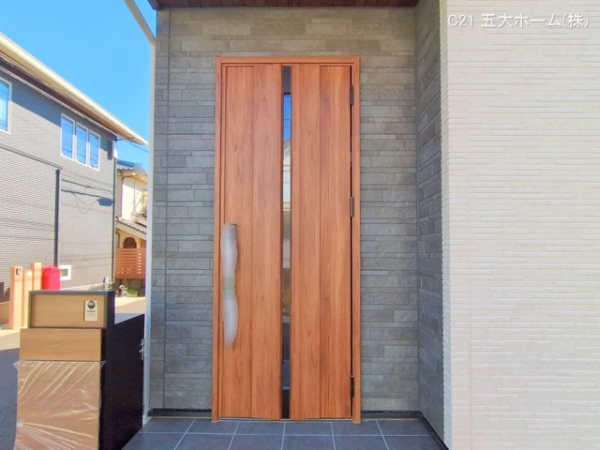柏市逆井４丁目の新築一戸建