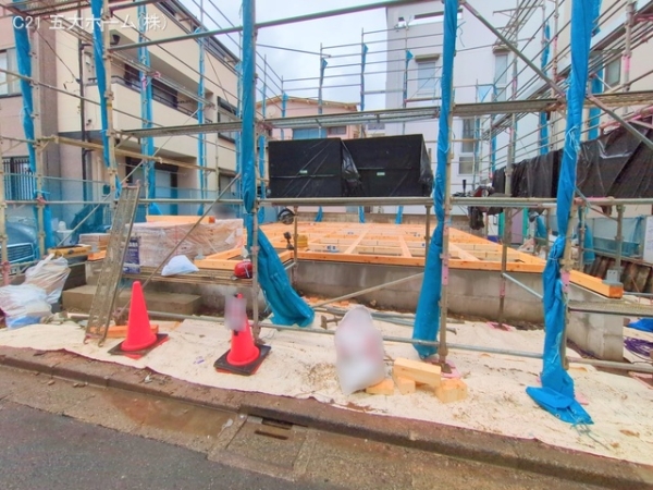 江戸川区小松川４丁目の新築一戸建