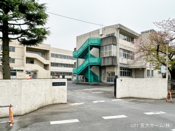 三郷市彦倉1丁目の新築一戸建(三郷市立彦成小学校)