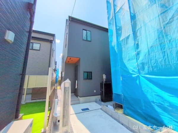 市川市稲越３丁目の新築一戸建