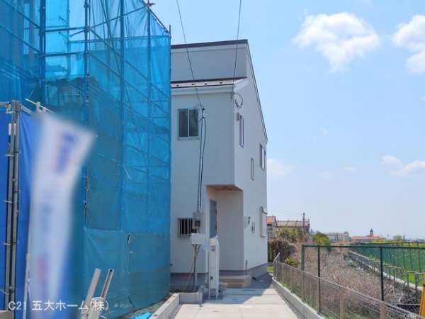 市川市稲越３丁目の新築一戸建
