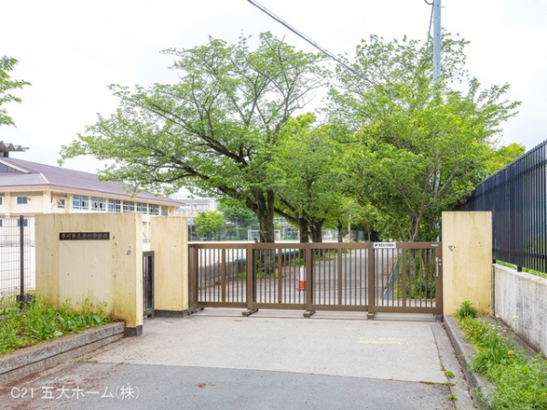 市川市市川2丁目の土地(市川市立第一中学校)