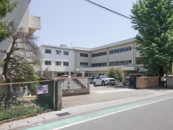松戸市上本郷の中古一戸建て(松戸市立上本郷小学校)