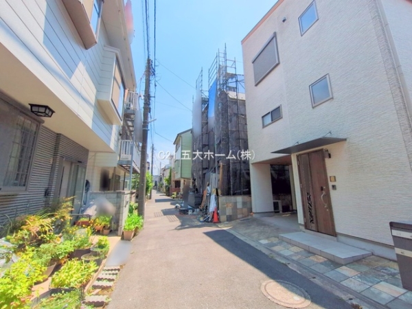 市川市南八幡５丁目の新築一戸建