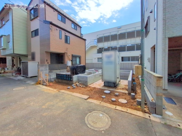 市川市南八幡５丁目の新築一戸建