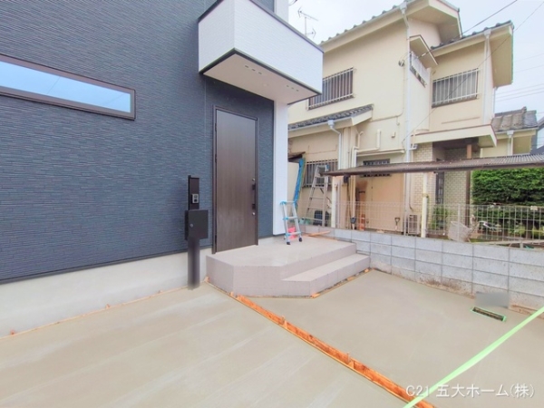 市川市中山２丁目の新築一戸建