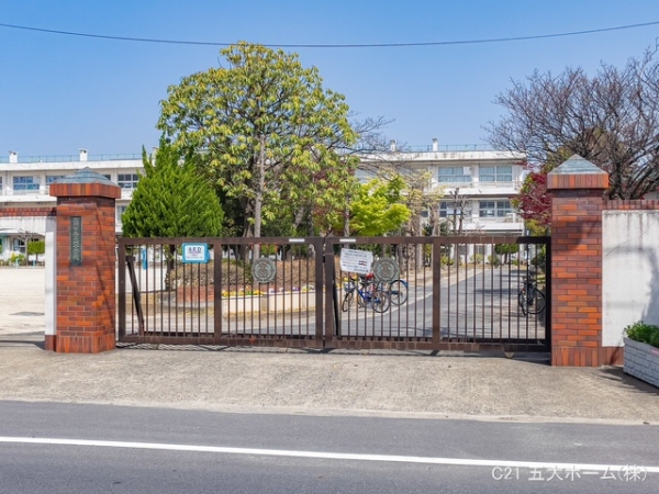 三郷市高州２丁目の土地(三郷市立高州小学校)