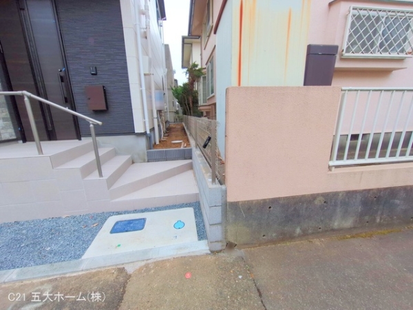 市川市須和田２丁目の新築一戸建