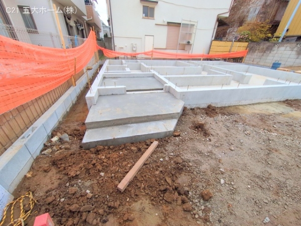 市川市曽谷５丁目の新築一戸建