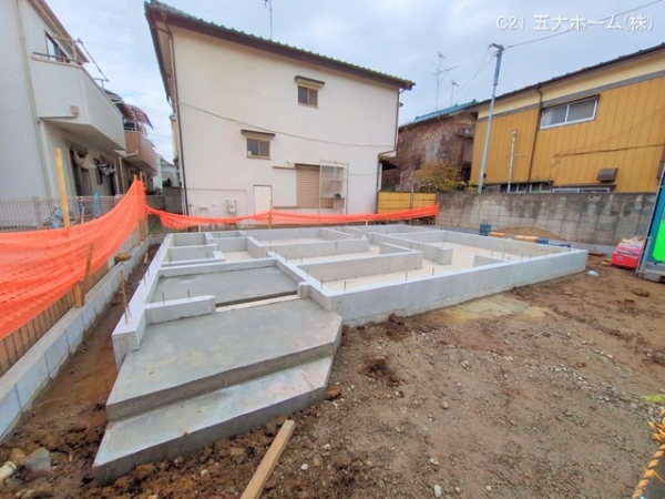市川市曽谷５丁目の新築一戸建