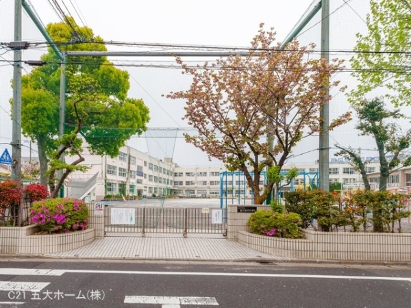 江戸川区東小松川3丁目の新築一戸建(江戸川区立東小松川小学校)