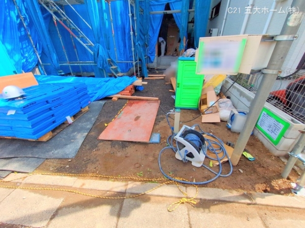 江戸川区東小松川３丁目の新築一戸建