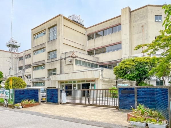松戸市中和倉の土地(松戸市立八ケ崎小学校)