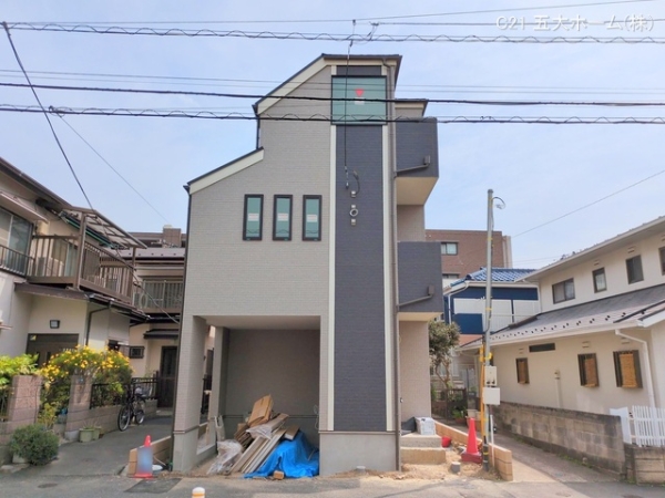 市川市欠真間１丁目の新築一戸建