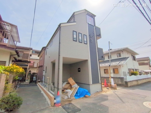 市川市欠真間１丁目の新築一戸建