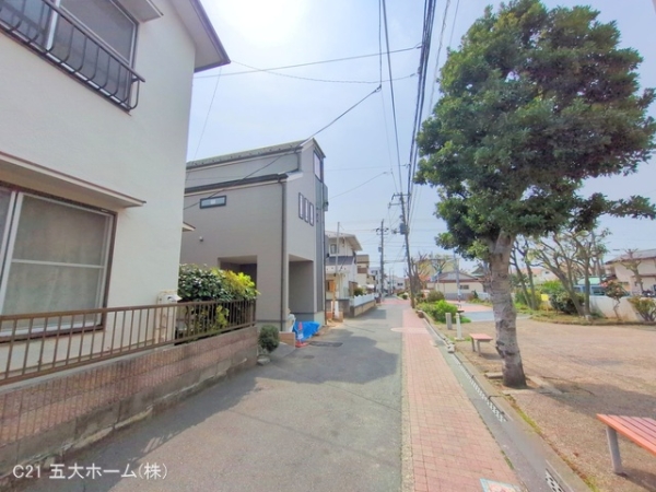 市川市欠真間１丁目の新築一戸建