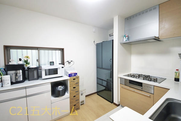 松戸市新松戸６丁目の中古一戸建て