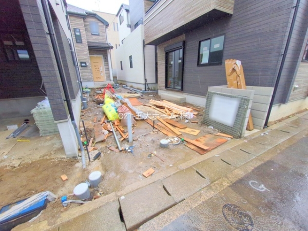 市川市塩焼４丁目の新築一戸建