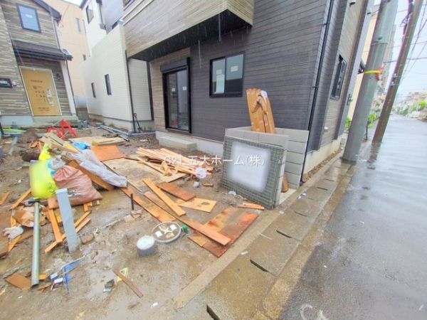 市川市塩焼４丁目の新築一戸建