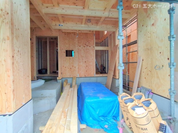 市川市塩焼４丁目の新築一戸建