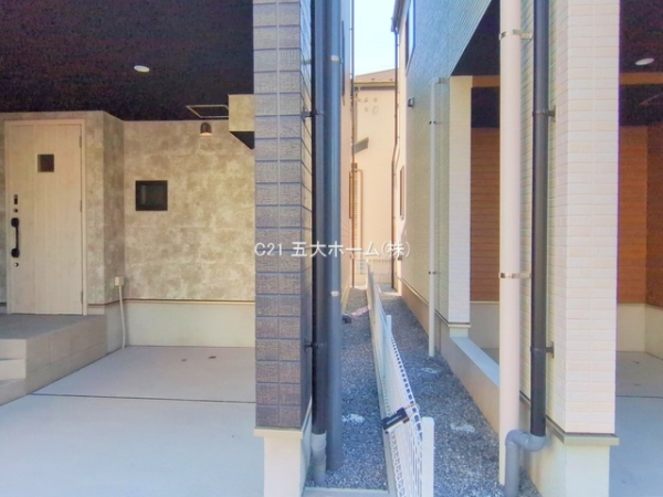 市川市塩焼４丁目の新築一戸建