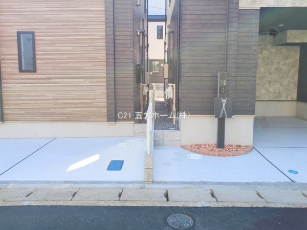 市川市塩焼４丁目の新築一戸建