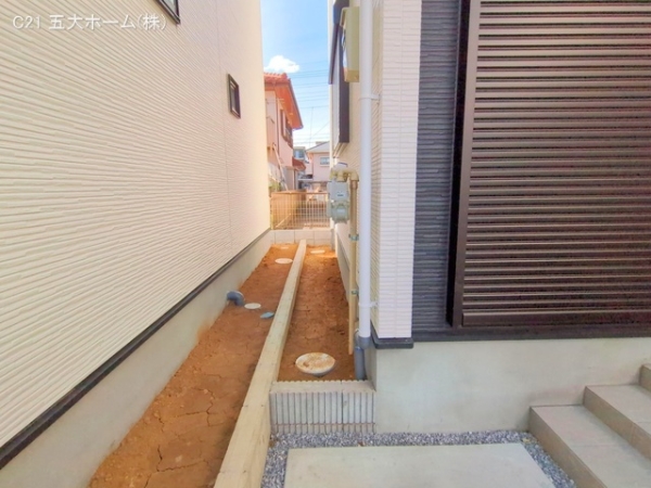 三郷市早稲田４丁目の新築一戸建