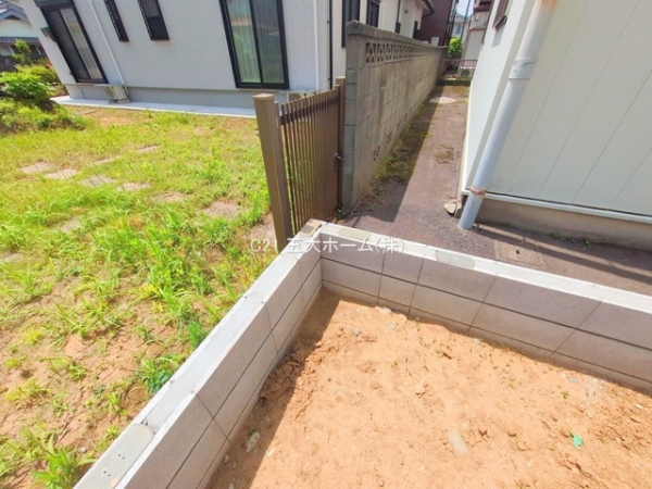 三郷市早稲田３丁目の新築一戸建