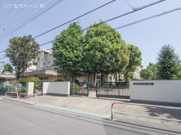 松戸市六高台5丁目の新築一戸建(松戸市立六実小学校)