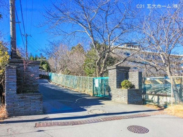 我孫子ビレジ2号棟(我孫子市立久寺家中学校)