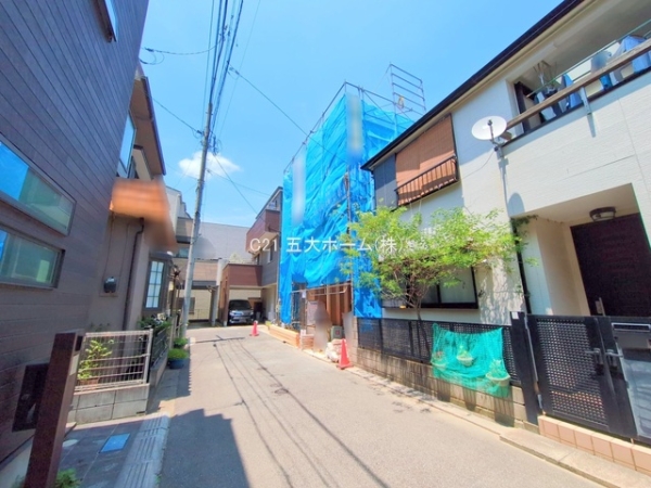 市川市鬼高２丁目の新築一戸建