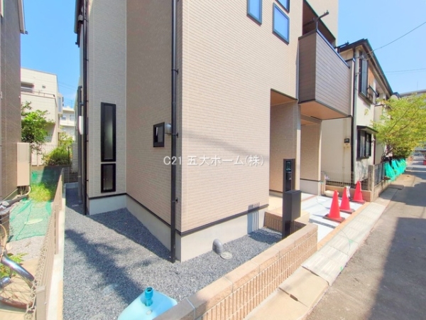 市川市鬼高２丁目の新築一戸建