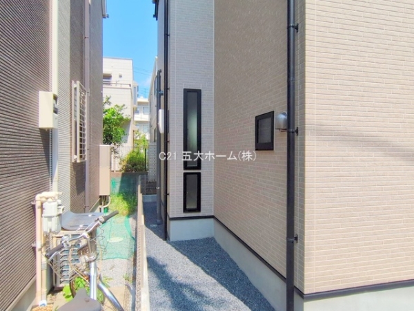 市川市鬼高２丁目の新築一戸建
