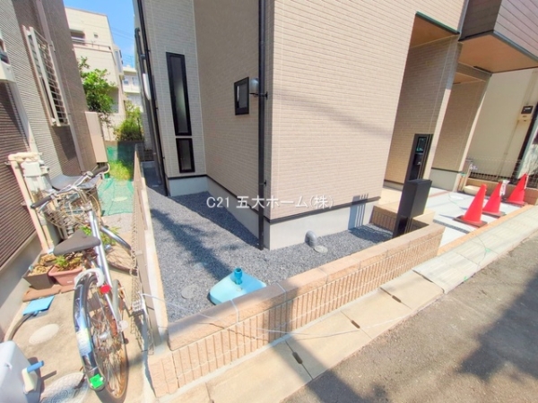 市川市鬼高２丁目の新築一戸建