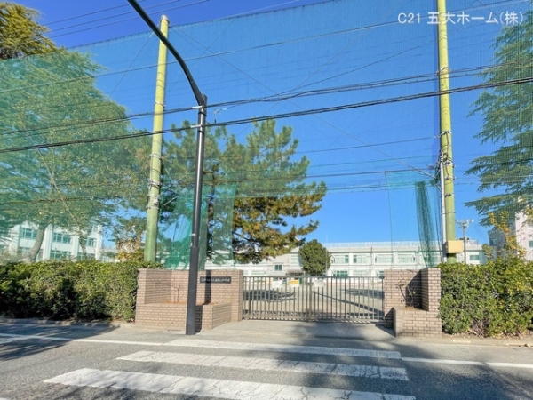 江戸川区北小岩7丁目の新築一戸建(江戸川区立小岩第三中学校)