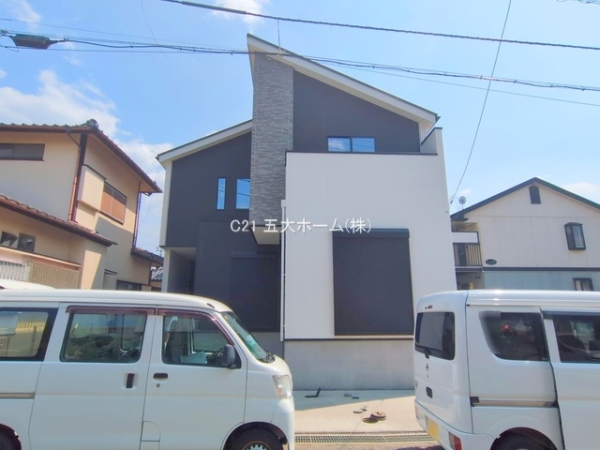 流山市三輪野山１丁目の新築一戸建