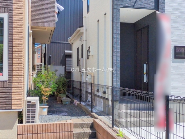 市川市福栄４丁目の新築一戸建