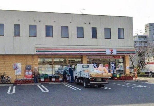 リーベスト松戸II(セブンイレブン松戸小山店)
