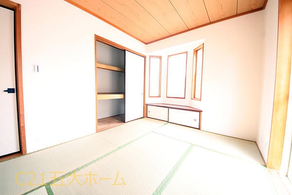 松戸市六高台８丁目の中古一戸建て