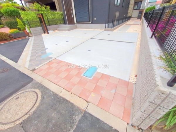 江戸川区鹿骨３丁目の新築一戸建