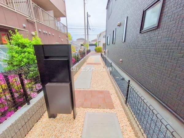 江戸川区鹿骨３丁目の新築一戸建