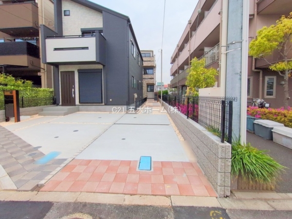 江戸川区鹿骨３丁目の新築一戸建