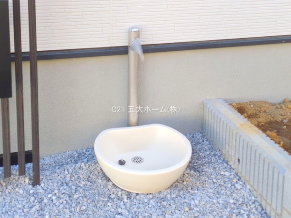 三郷市戸ケ崎１丁目の新築一戸建
