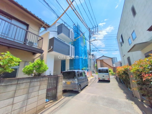 市川市市川２丁目の新築一戸建