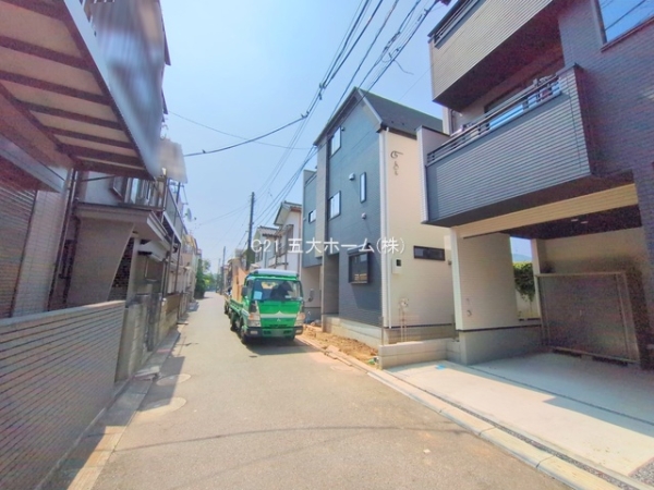 市川市南八幡１丁目の新築一戸建