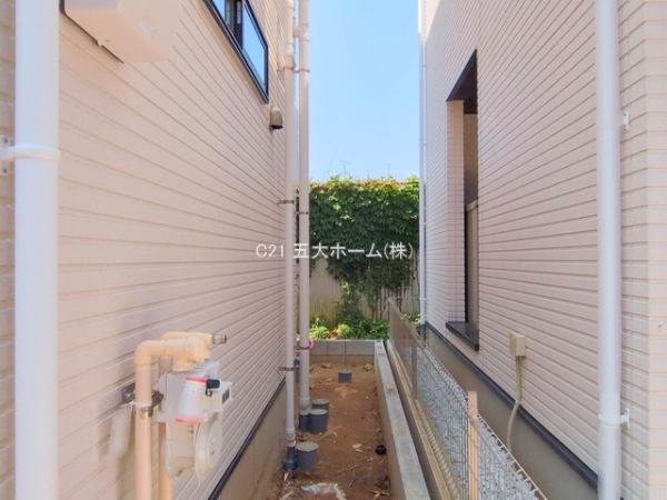 市川市南八幡１丁目の新築一戸建
