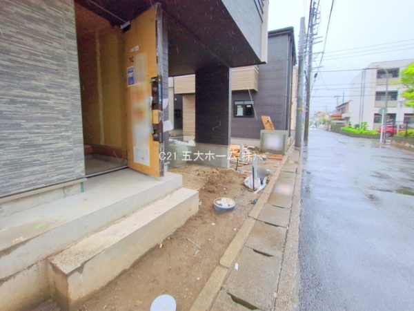 市川市塩焼４丁目の新築一戸建